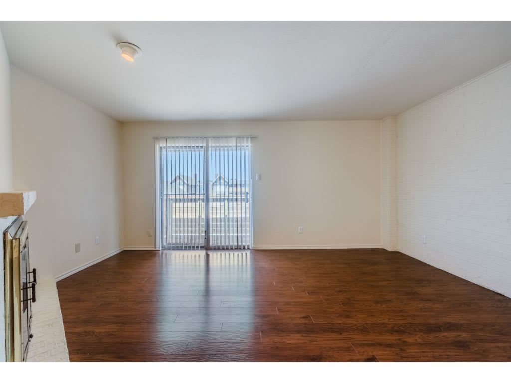 Photos and Video of Shenandoah Apartments in Richardson, TX